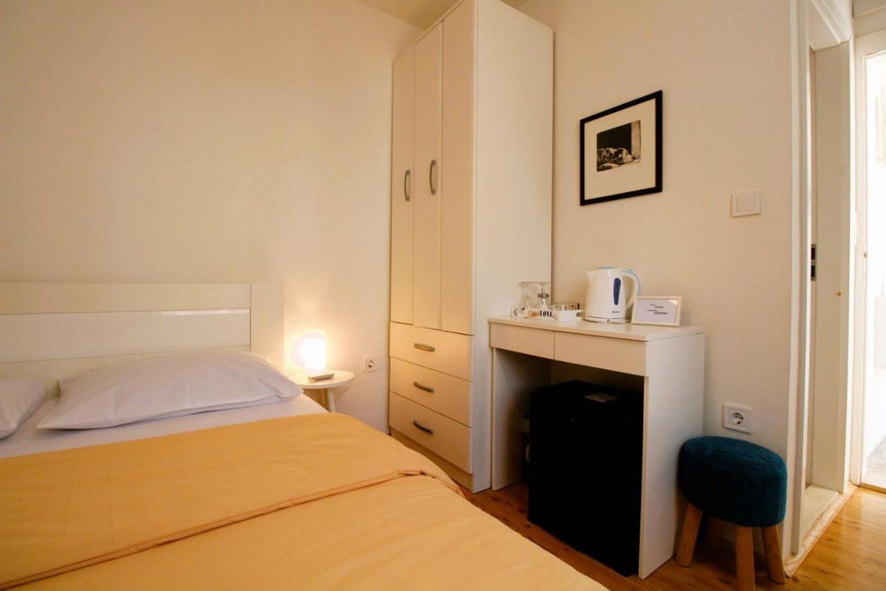 Korzo Rooms & Apartments Vis Eksteriør bilde