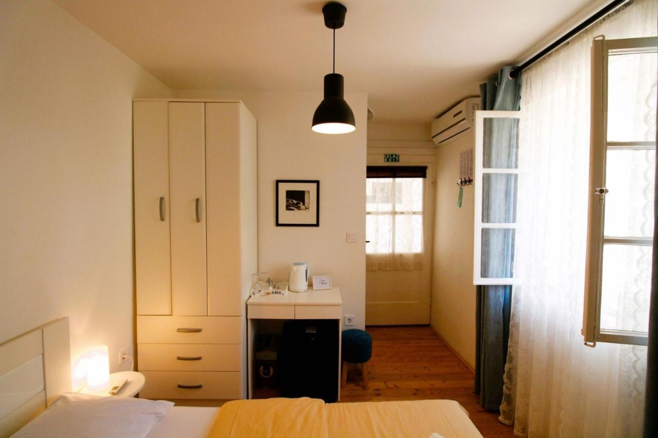 Korzo Rooms & Apartments Vis Eksteriør bilde