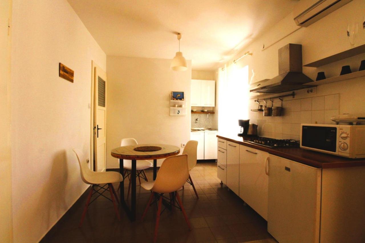 Korzo Rooms & Apartments Vis Eksteriør bilde