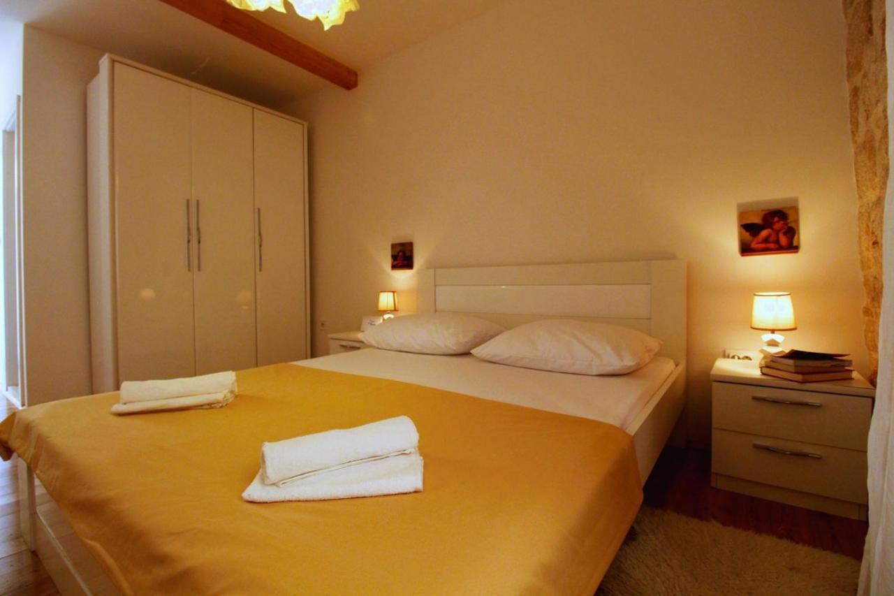 Korzo Rooms & Apartments Vis Eksteriør bilde