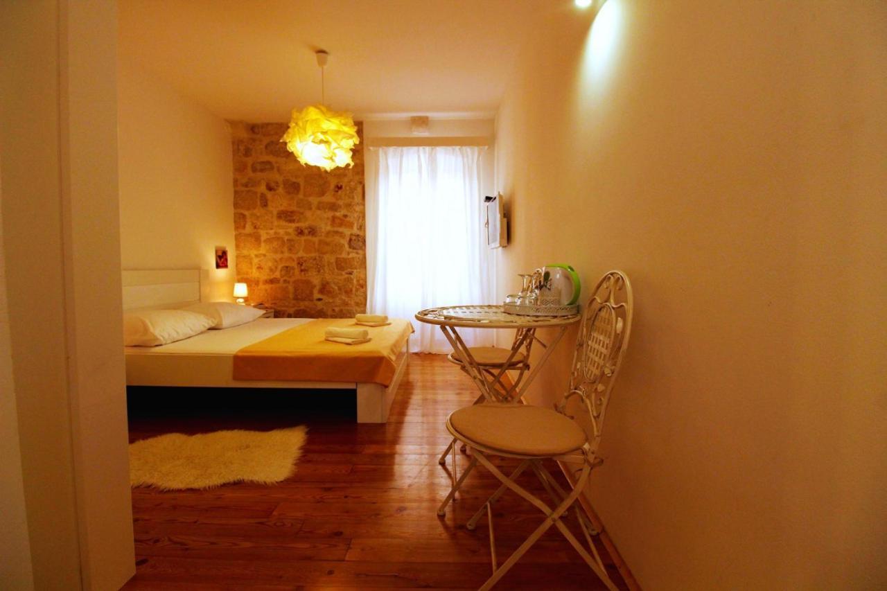 Korzo Rooms & Apartments Vis Eksteriør bilde