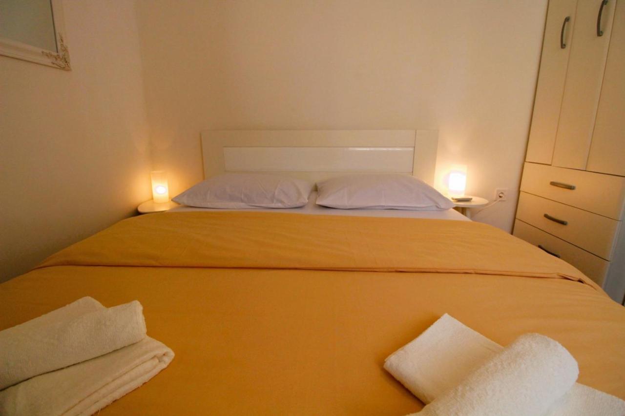 Korzo Rooms & Apartments Vis Eksteriør bilde