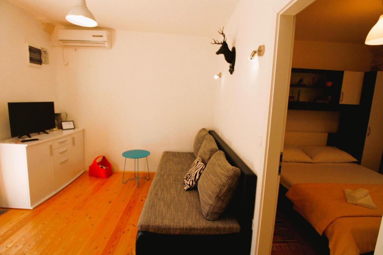 Korzo Rooms & Apartments Vis Eksteriør bilde