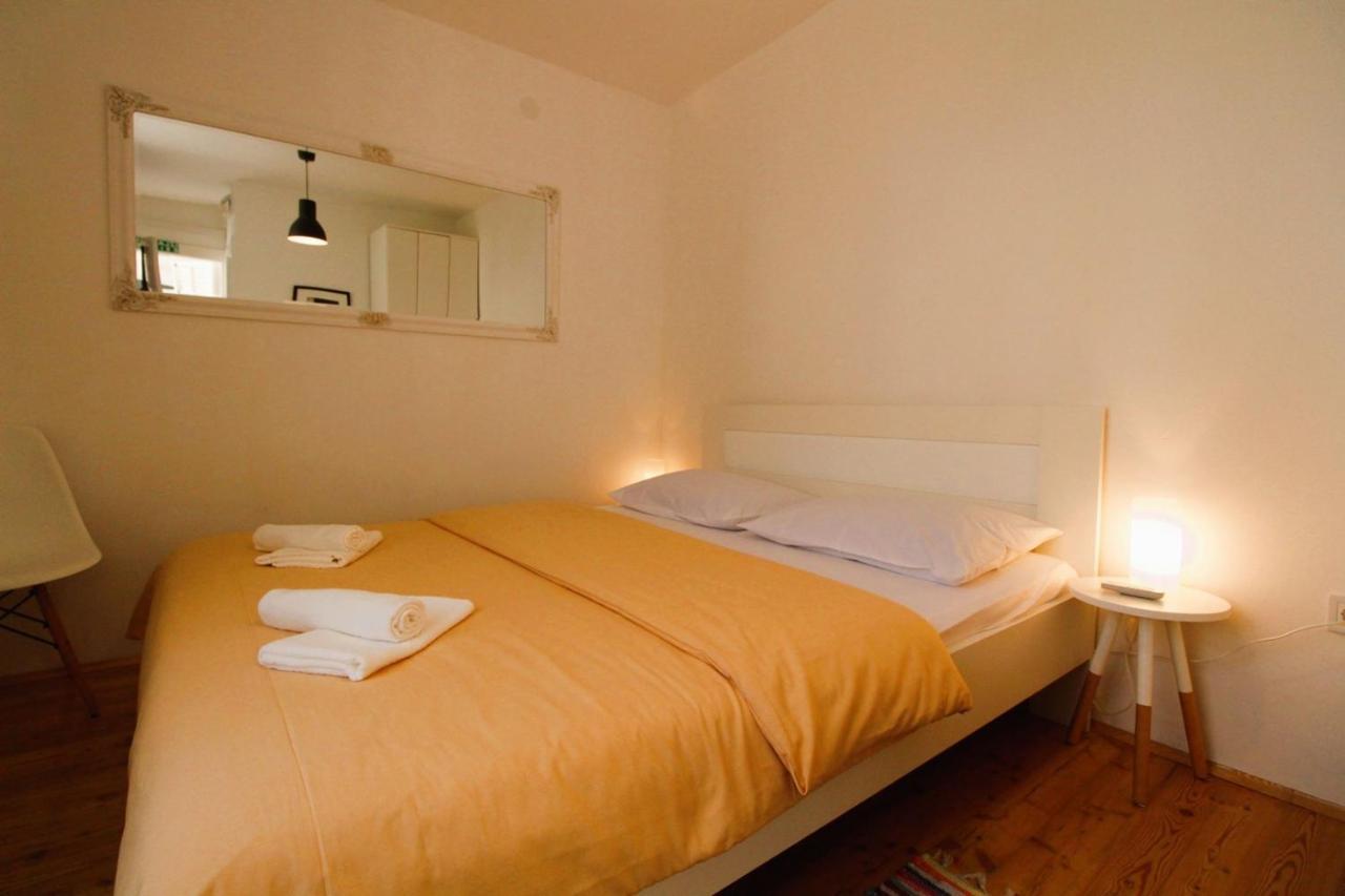 Korzo Rooms & Apartments Vis Eksteriør bilde