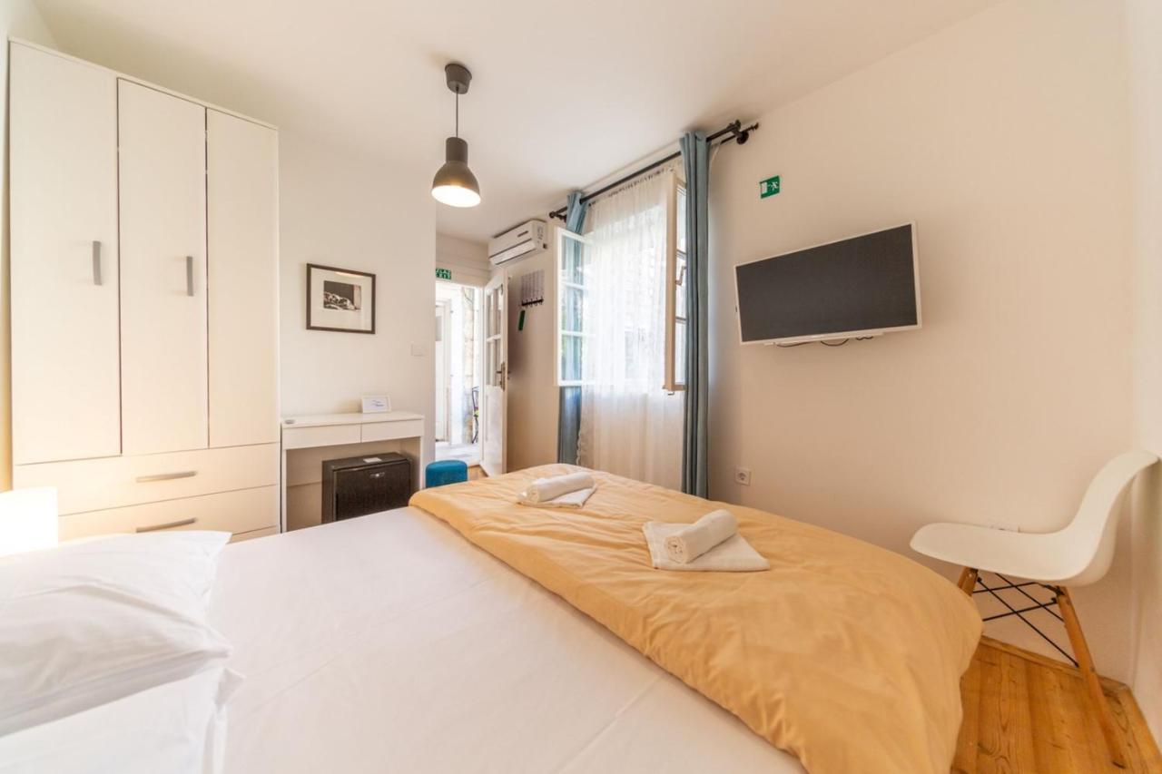 Korzo Rooms & Apartments Vis Eksteriør bilde