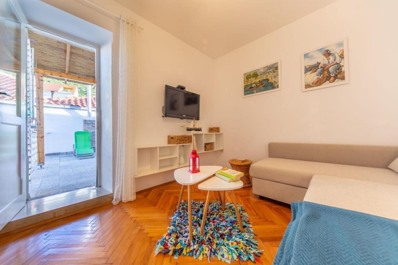 Korzo Rooms & Apartments Vis Eksteriør bilde