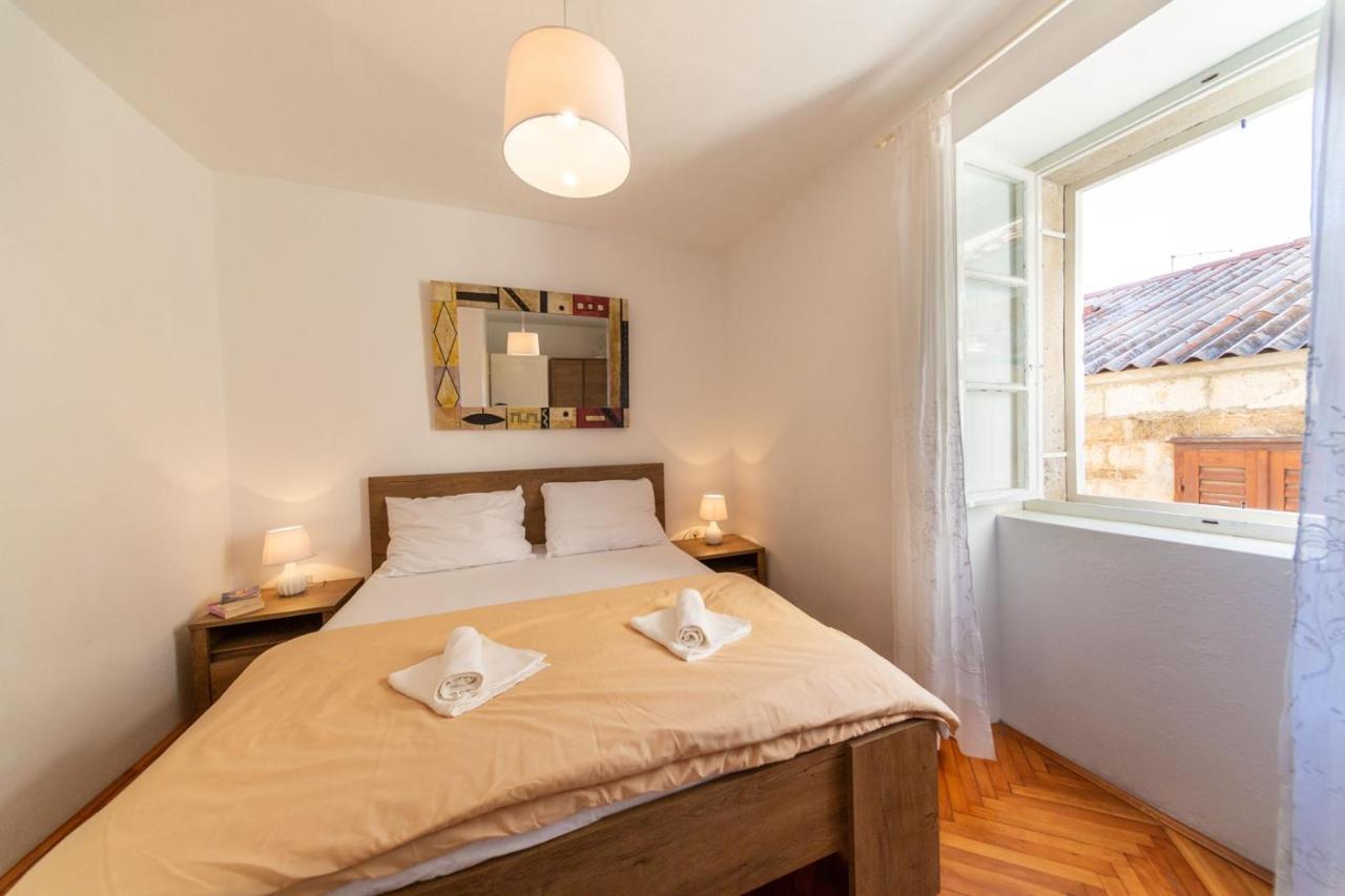 Korzo Rooms & Apartments Vis Eksteriør bilde