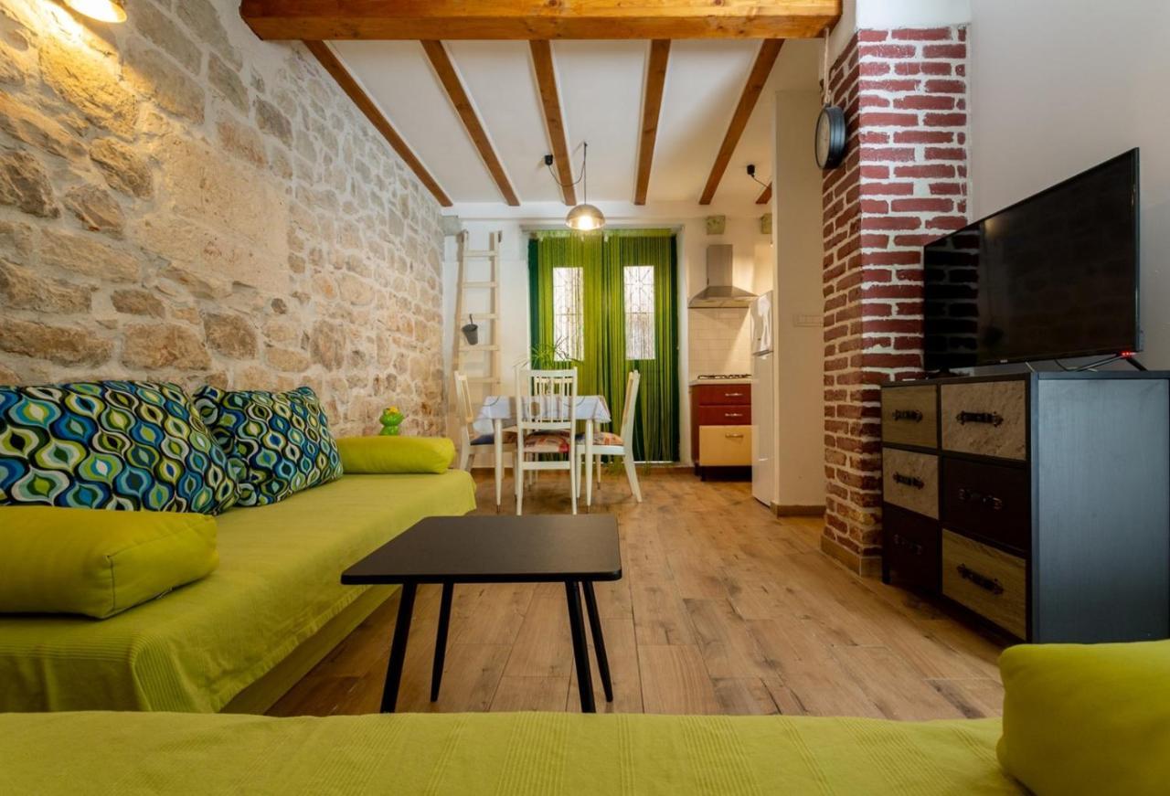 Korzo Rooms & Apartments Vis Eksteriør bilde
